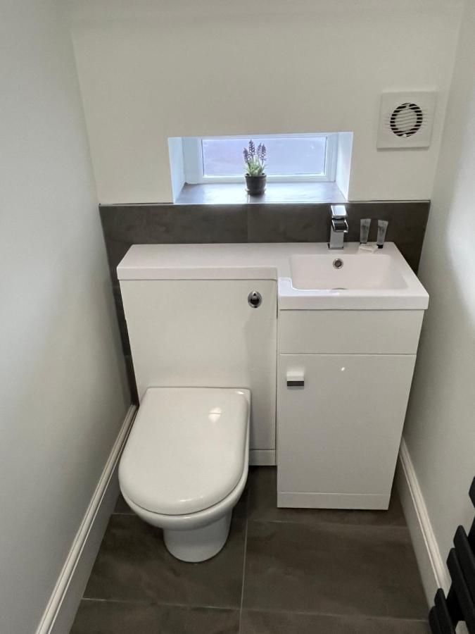 Entire Spacious 4 Bedroom Apartment In Bournemouth Exteriér fotografie